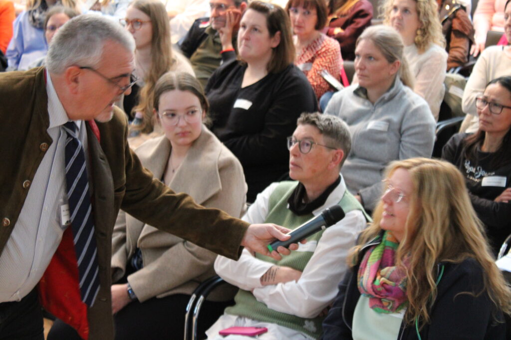 Interview während Vortrag